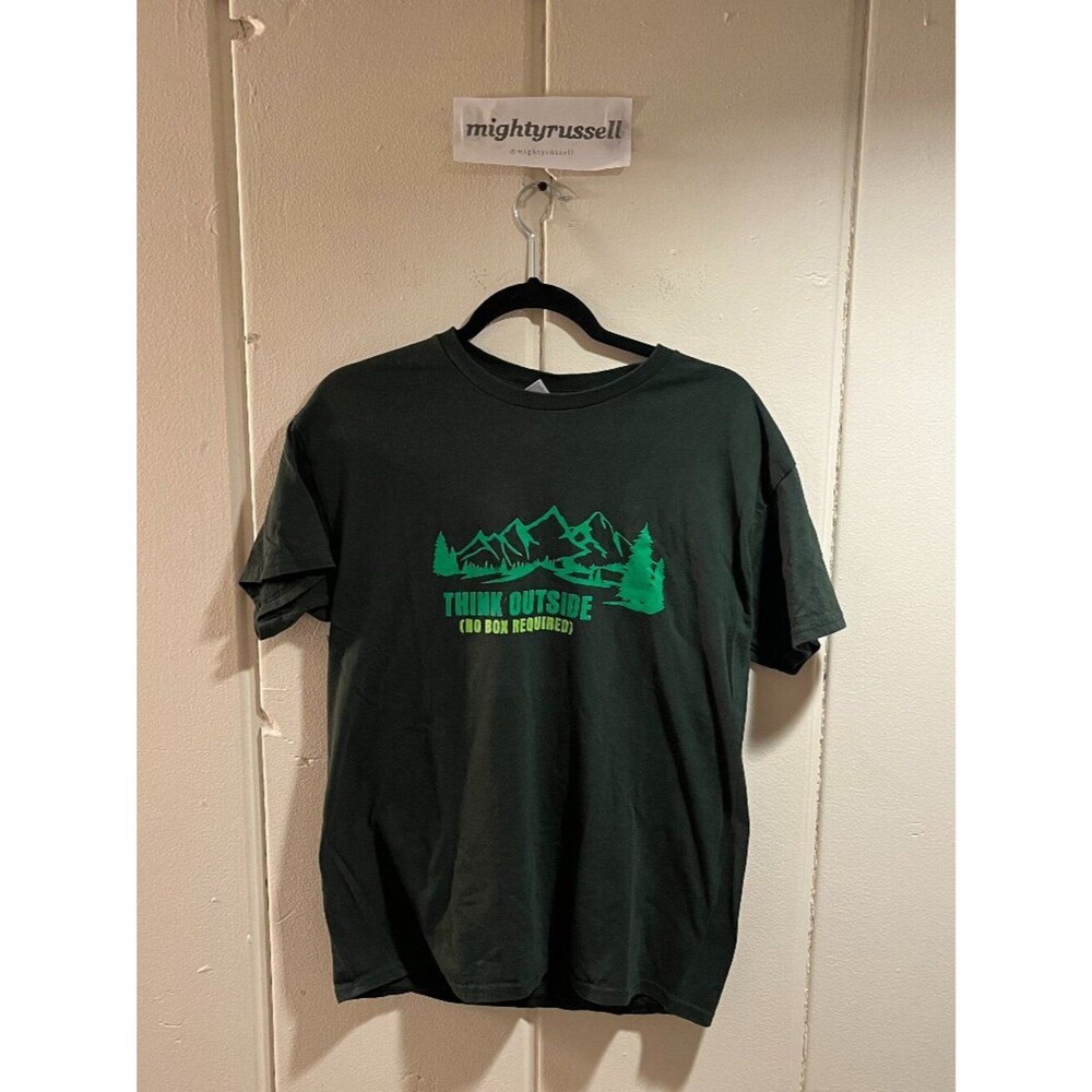 Men's Green and Black T-shirt